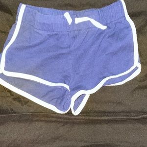 Okhkosh shorts size 6/6x in navy blue